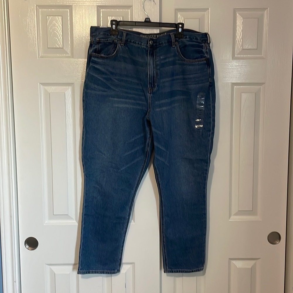 NWOT AE mom Jean